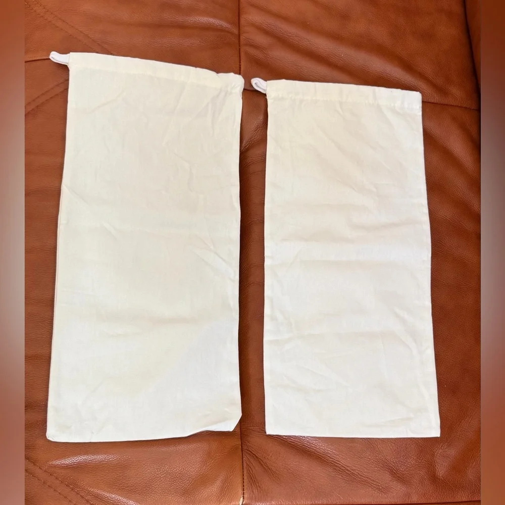 NWOT Gucci Set of 2 Dust Bag